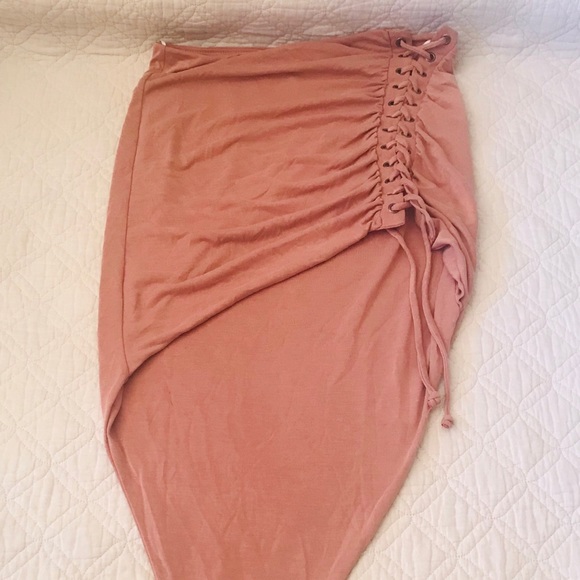 Dresses & Skirts - 🌸🛍Super Cute asymmetrical Skirt